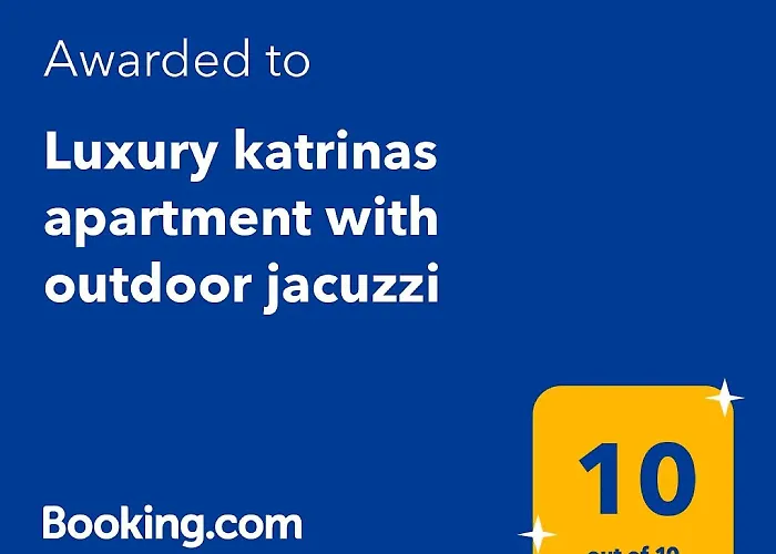 Luxury katrinas apartment with outdoor jacuzzi